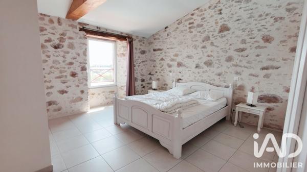 Maison à vendre 8 pièces 251 m² Le Poiré-sur-Vie