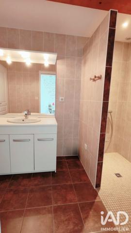 Maison à vendre 8 pièces 251 m² Le Poiré-sur-Vie