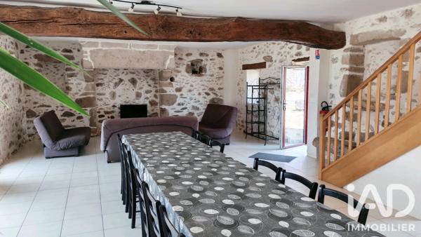 Maison à vendre 8 pièces 251 m² Le Poiré-sur-Vie