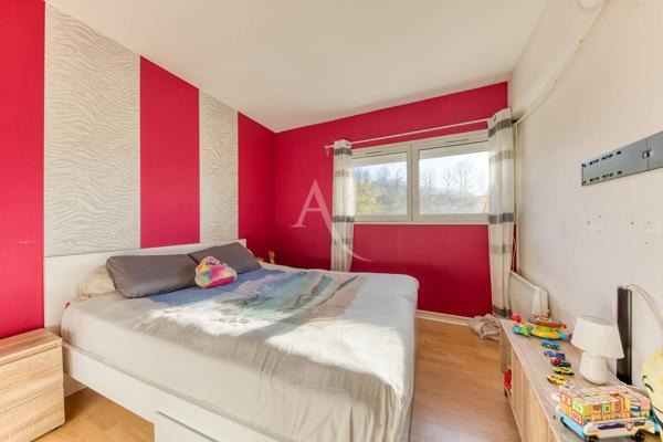 Maison Emerainville 5 pièce(s) 80.2 m2