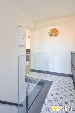 Appartement 3 pièce(s) 53 m2 - marché - 2 chambres - parfait état €279 000 ** - Référence 4451