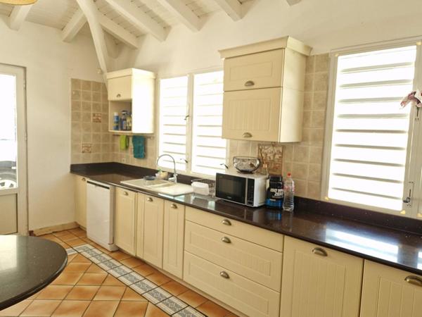 Maison Individuelle Petit Bourg 7 pièces 279m2 sur un terrain de 2559m2