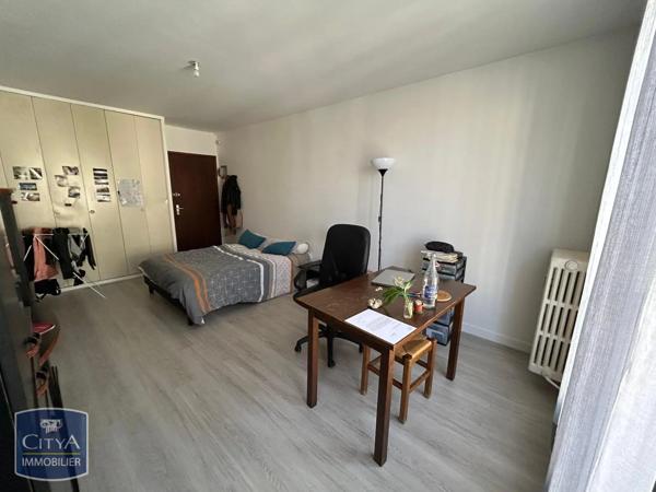 Appartement à louer 1 pièce 26.44m² Tours (37000)