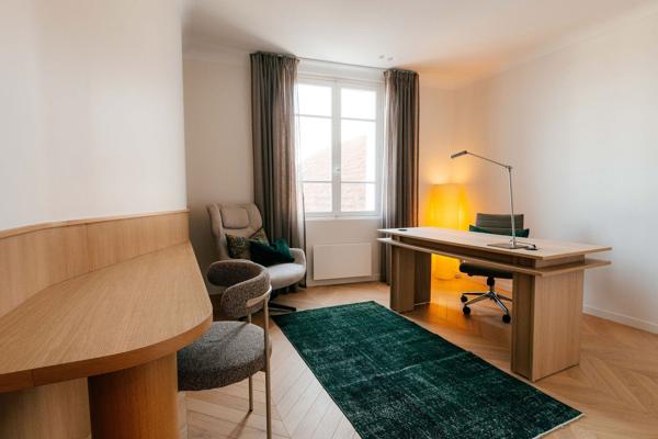 A LOUER 3 BUREAUX ENTRE 17 ET 15m² A LARMOR PLAGE