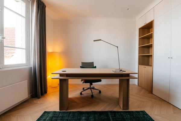 A LOUER 3 BUREAUX ENTRE 17 ET 15m² A LARMOR PLAGE