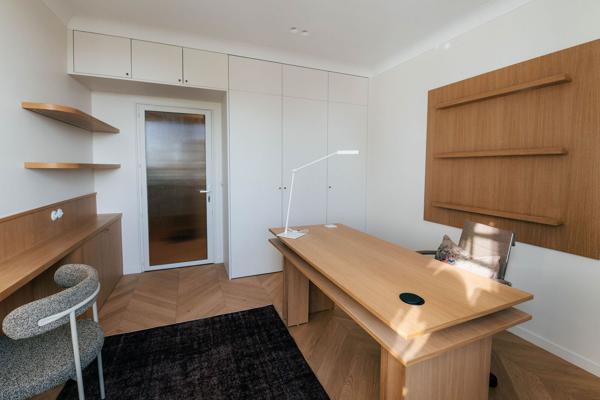 A LOUER 3 BUREAUX ENTRE 17 ET 15m² A LARMOR PLAGE
