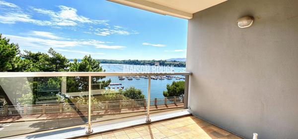 Appartement T2 avec vue mer, terrasse Sud-Est, parking et ascenseur proche plage et commerces