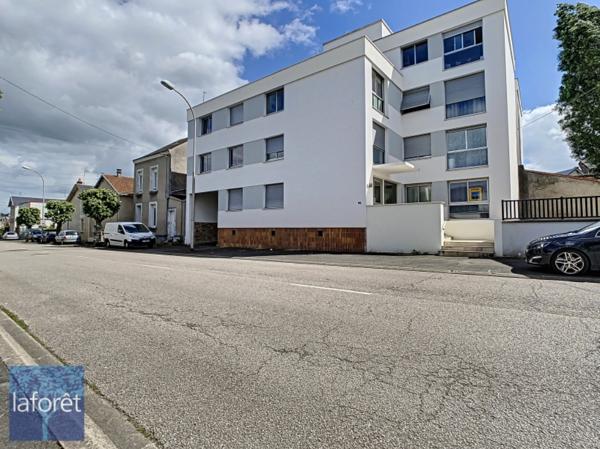 Location appartement Thouars - 2 pièce(s) - 37 m² - 458 €/mois