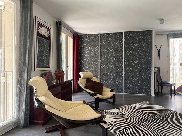 Bordeaux Bastide - Appartement T4 avec extérieur et deux places de parking , Bordeaux