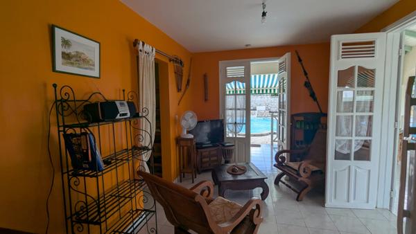 Maison à louer 1 490 € CC ST FRANCOIS 3 p 100 m² DPE C