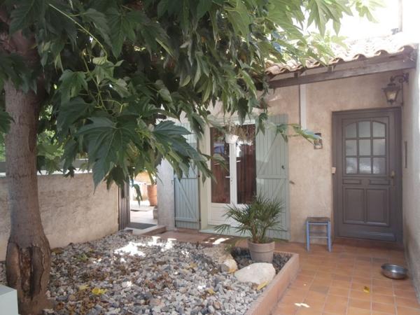 Maison à vendre Septèmes-les-Vallons avec Jardin, box et piscine.