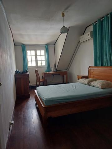 Saint-Denis (97400) EN EXCLUSIVITE A SAINTE CLOTILDE PROCHE DE L' EGLISE MAISON DE 110m2