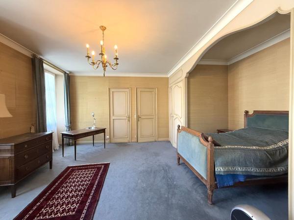 MAISON DE PRESTIGE Nontron