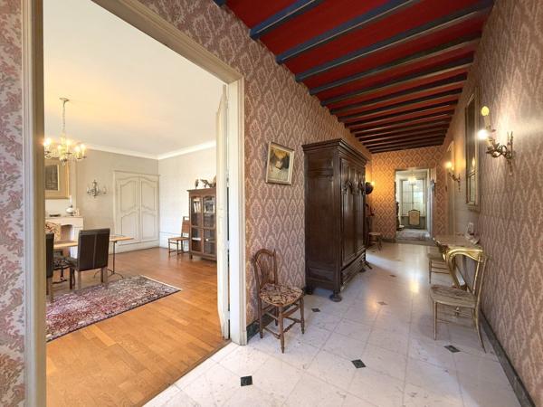 MAISON DE PRESTIGE Nontron