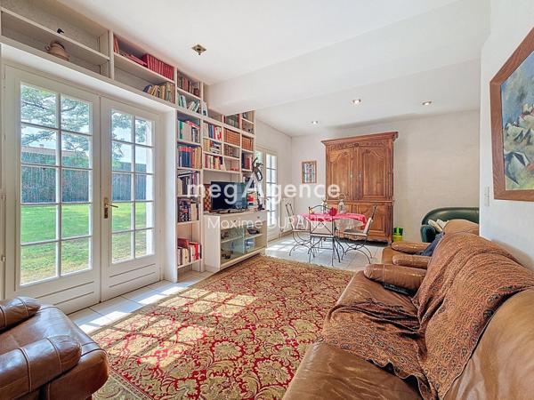 Maison à MAULEON, 79700 - 11 pièces 275m²