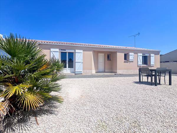 Maison familiale parfaitement entretenue avec extension récente, jardin d'hiver et terrain clos de 1 180 m²