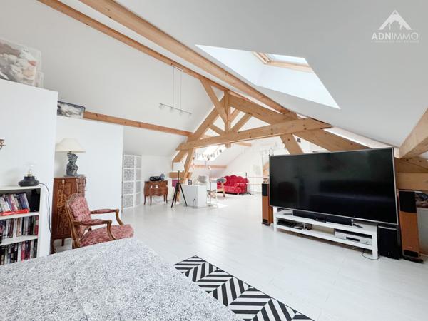 Challex (01630) Maison 10 Pièces 333 m2