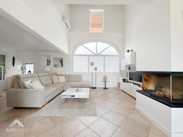 Challex (01630) Maison 10 Pièces 333 m2