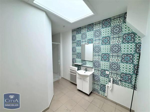 Appartement à louer 2 pièces 61.19m² Armentières (59280)