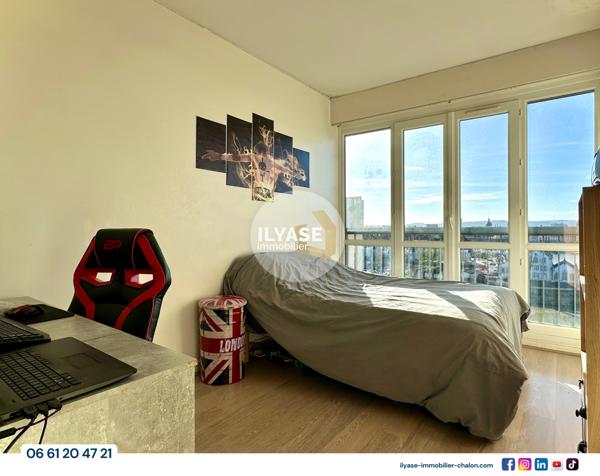 Chalon-sur-Saône (71100) Appartement T5 | 103 m² | Double balcon | Vue imprenable sur Chalon-sur-Saône | Place de parking privative