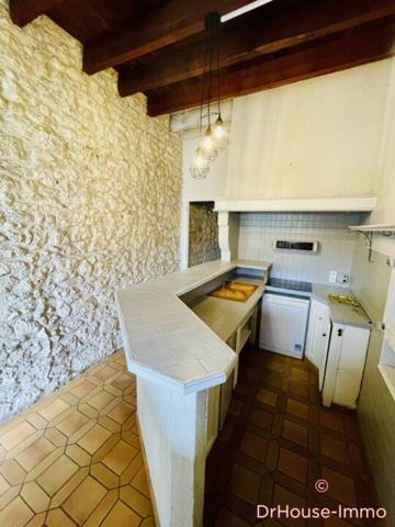 Immeuble à vendre 9 pièces de 380 m²