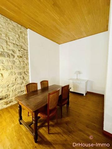 Immeuble à vendre 9 pièces de 380 m²