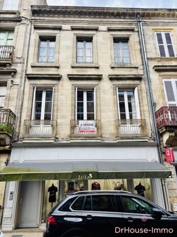 Immeuble à vendre 9 pièces de 380 m²