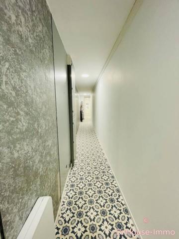 Immeuble à vendre 9 pièces de 380 m²