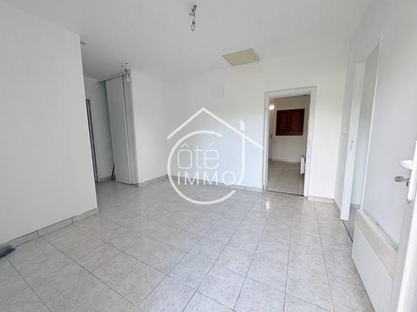 PRIGONRIEUX : Maison mitoyenne de plain-pied 4 pièces de 94m² avec jardin