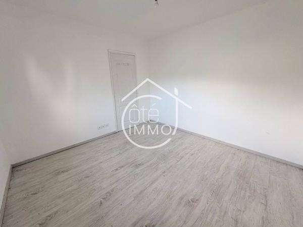 PRIGONRIEUX : Maison mitoyenne de plain-pied 4 pièces de 94m² avec jardin