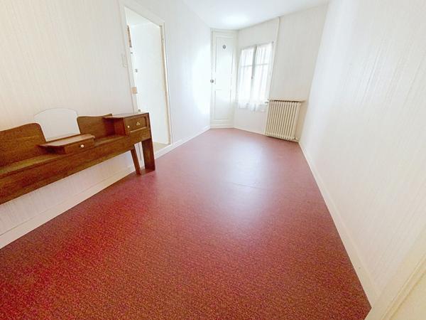 Maison de bourg à fort potentiel à Châteauneuf-sur-Sarthe