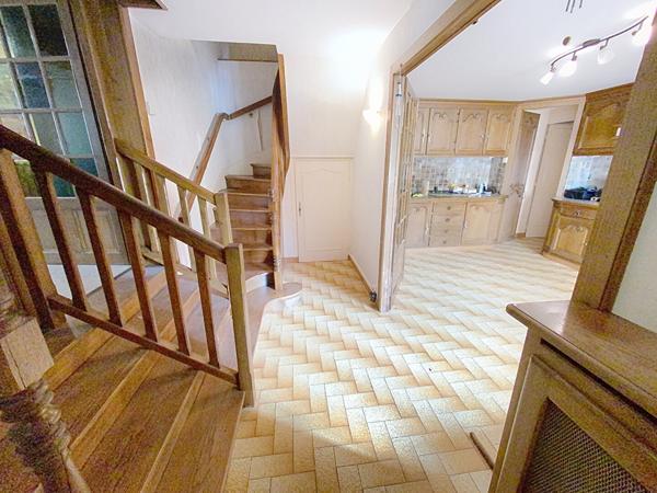 Maison de bourg à fort potentiel à Châteauneuf-sur-Sarthe