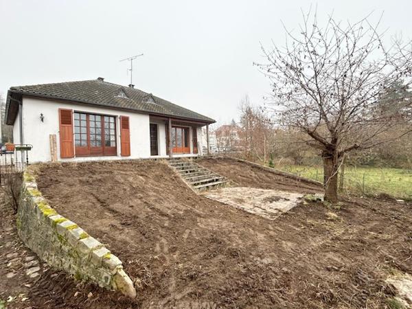 Montlhéry (91310) MONTLHERY - Maison individuelle - 77m2 hab + 96m2 de sous-sol total - Environnement verdoyant - Haut Potentiel