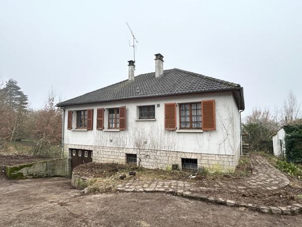 Montlhéry (91310) MONTLHERY - Maison individuelle - 77m2 hab + 96m2 de sous-sol total - Environnement verdoyant - Haut Potentiel