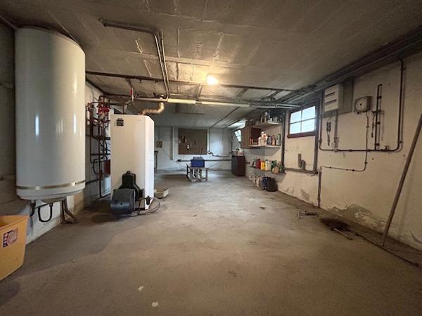 Montlhéry (91310) MONTLHERY - Maison individuelle - 77m2 hab + 96m2 de sous-sol total - Environnement verdoyant - Haut Potentiel