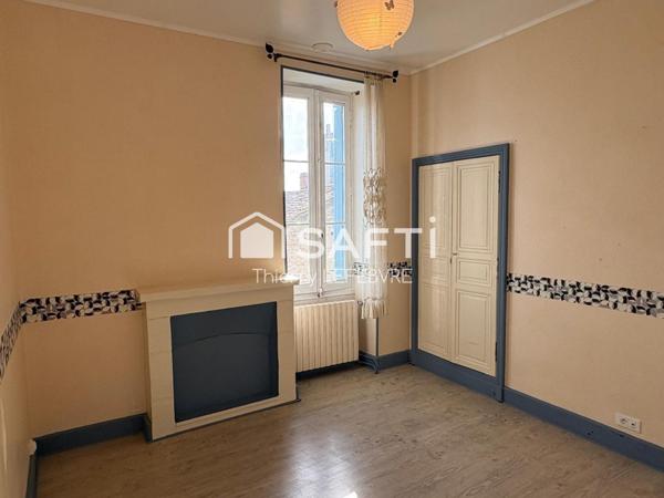 maison en pierre du XIX? siècle, offrant 150 m²