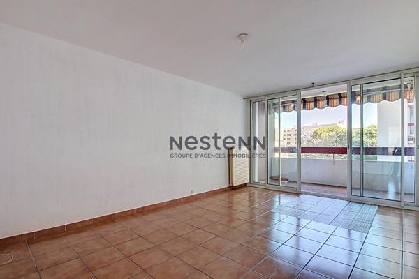 Appartement a Vitrolles de 3 pieces avec terrasse de 70.37 m2 environ