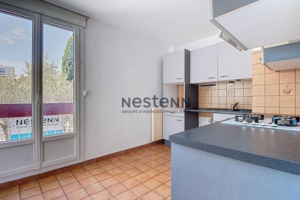 Appartement a Vitrolles de 3 pieces avec terrasse de 70.37 m2 environ