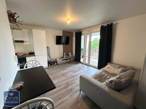 Appartement à louer 3 pièces 52.6m² Tours (37100)