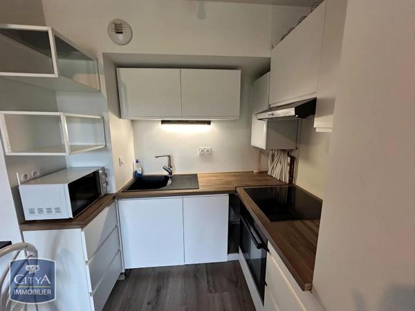 Appartement à louer 3 pièces 52.6m² Tours (37100)