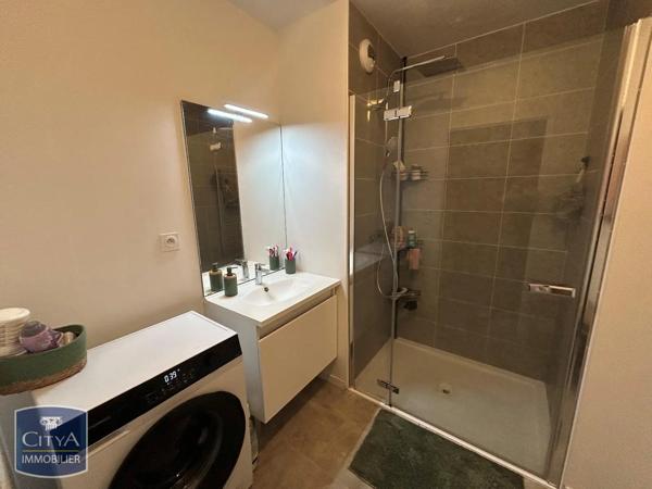 Appartement à louer 3 pièces 52.6m² Tours (37100)