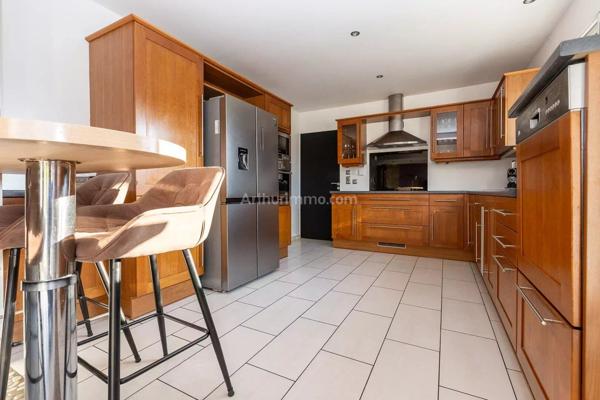 Vente Maison 5 pièces 170 m2 à Yenne