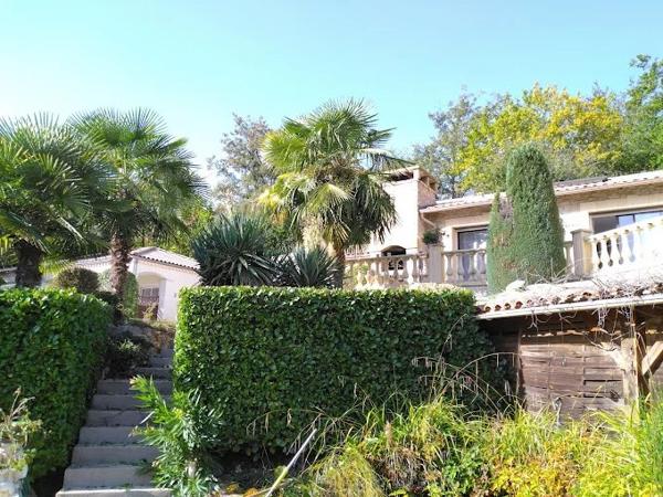 Immobilier Périgueux (24000) – Propriété 350m2 – 715 000 €