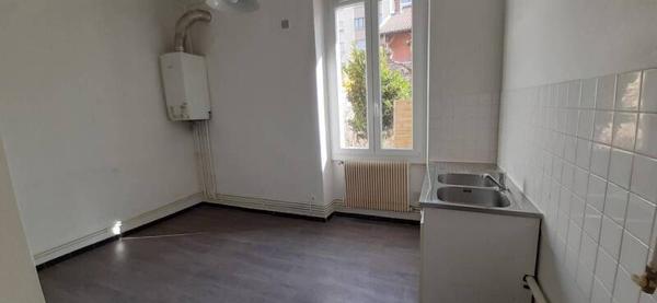 Appartement 2 pièces                                        - 38000 Grenoble Réf : 5625