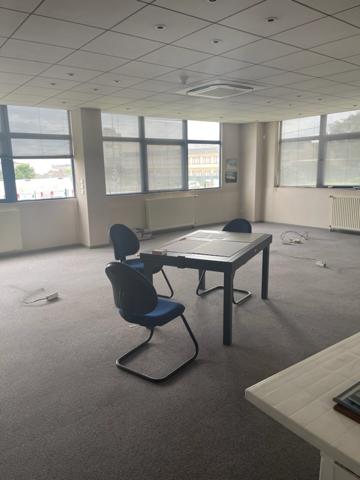 Fleury-les-Aubrais (45400) NORD EST ORLEANS - LOCAL D'ACTIVITE 1 885 M²