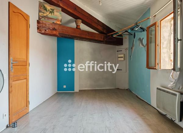 Maison
         5 pièces
        - 89 m² Exclusivité 145 000 € *