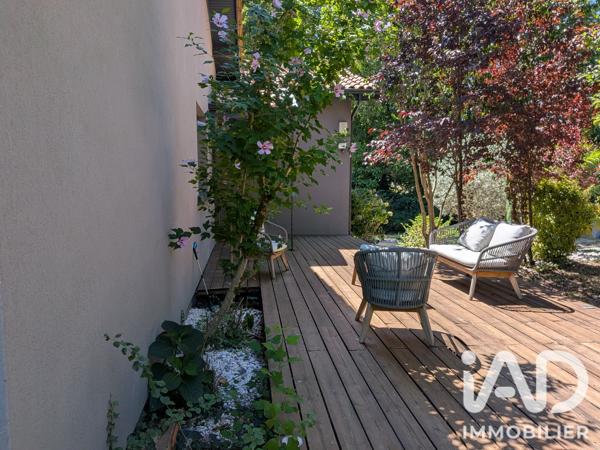 Maison à vendre 9 pièces 230 m² Latresne