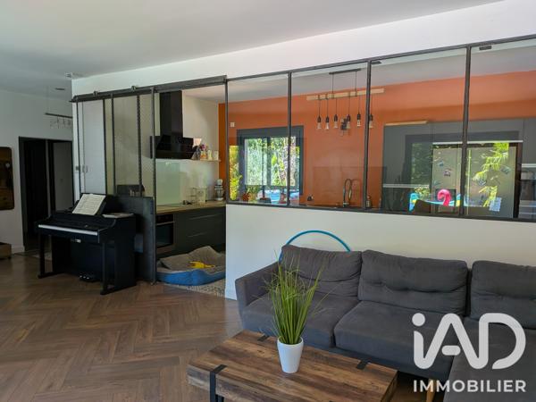 Maison à vendre 9 pièces 230 m² Latresne