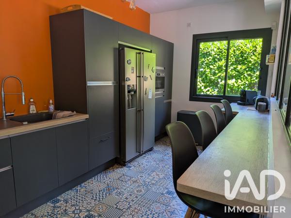 Maison à vendre 9 pièces 230 m² Latresne