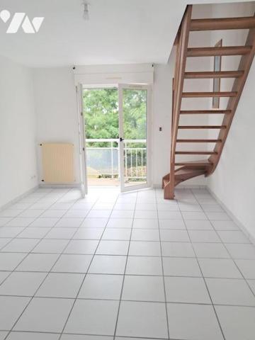 Les Herbiers Quartier Les demoiselles appartement  avec jardinet privatif